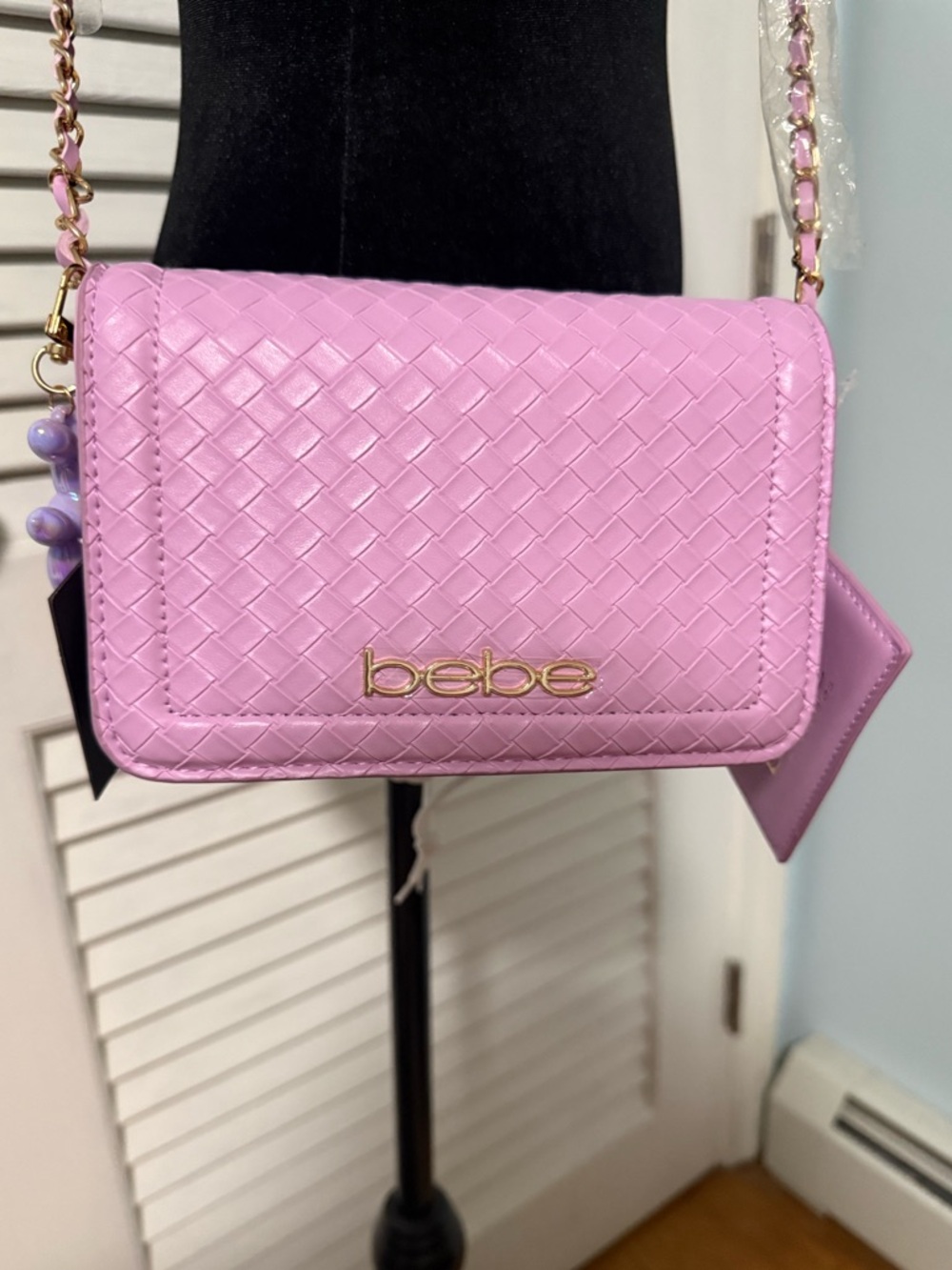 BeBe “Taffy” crossbody in Lilac with Gold Chain Strap w/ BeBe card holder